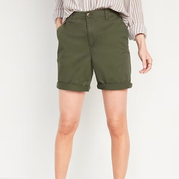 Old Navy High-Waisted OGC Pull-On Chino Shorts -- 7-inch inseam Size 4X NWT - Picture 2 of 3